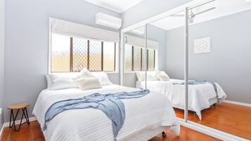 3 habitaciones, tabla de planchar con plancha y wifi