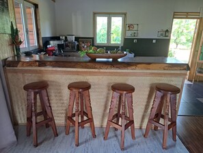 Fridge, microwave, oven, coffee/tea maker