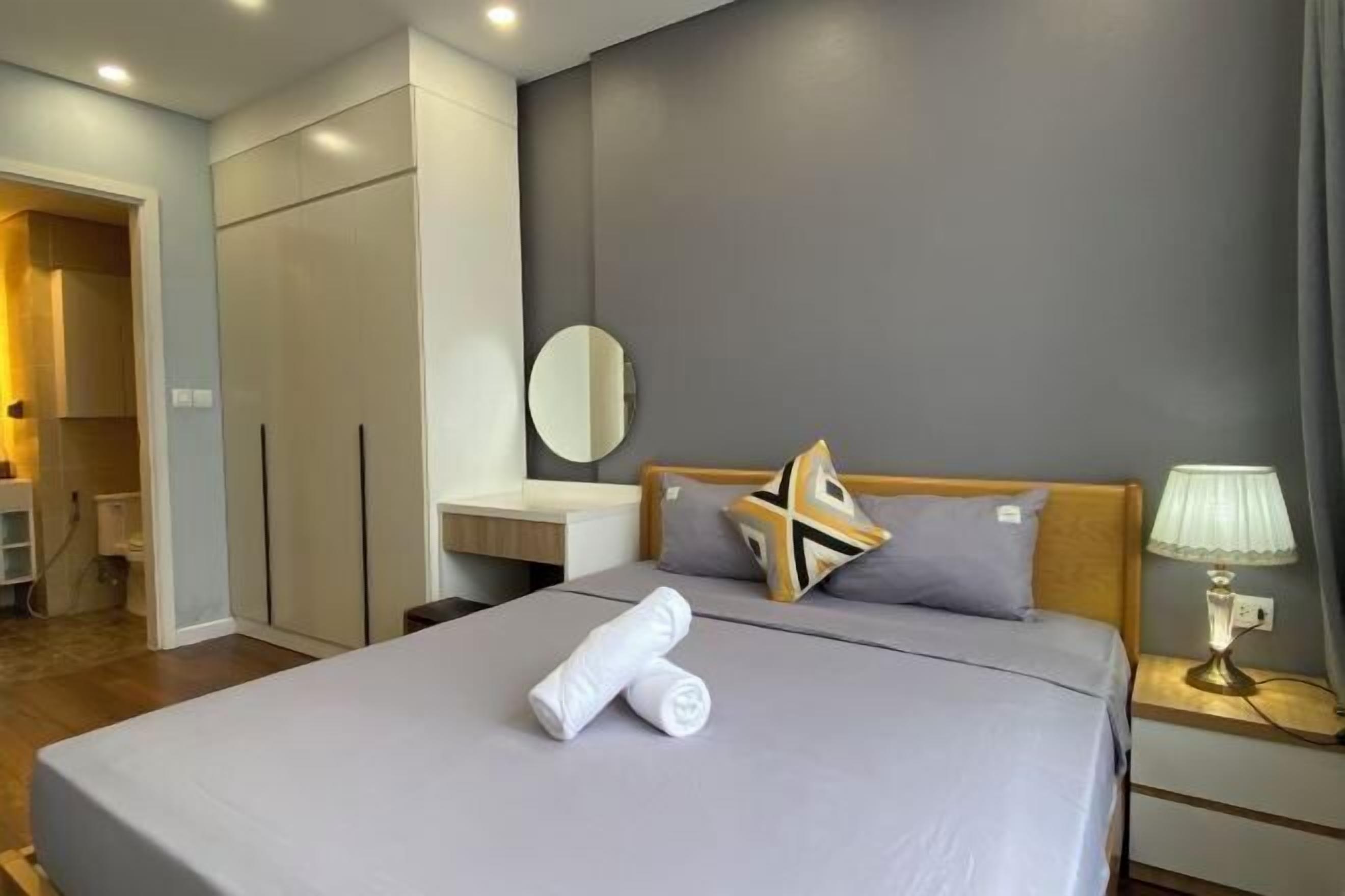 Escritorio, wifi gratis y acceso para silla de ruedas 