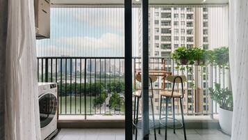 Studio, 1 Double Bed, Balcony, City View | Terrace/patio