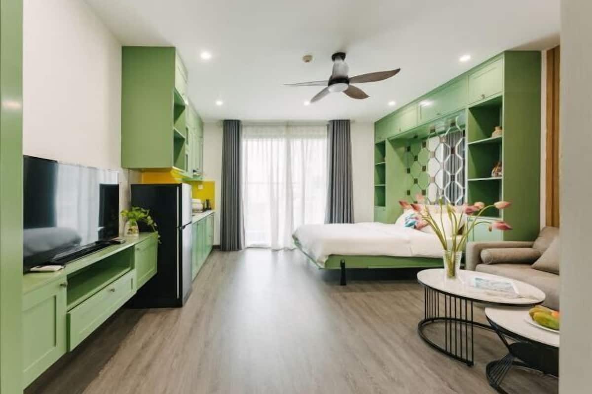 Schreibtisch, kostenloses WLAN, Rollstuhlgeeignet