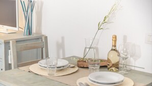 Dining - Tranquile Palau Green Village Studio Prem 2 person plus possible extra Child-Bed (Palau)