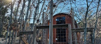 Cozy Yurt in perfect Austin with AC, Free Wifi, free Parking & jacuzzi use