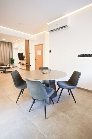 Executive Suite, City View | Living area - LE BOUQUET LUXURY SUITES  (Nicosia)