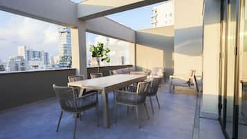 Executive Suite, City View | Terrace/patio