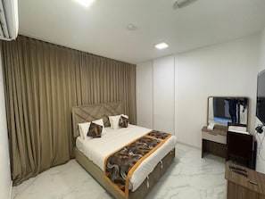 Deluxe Studio, City View