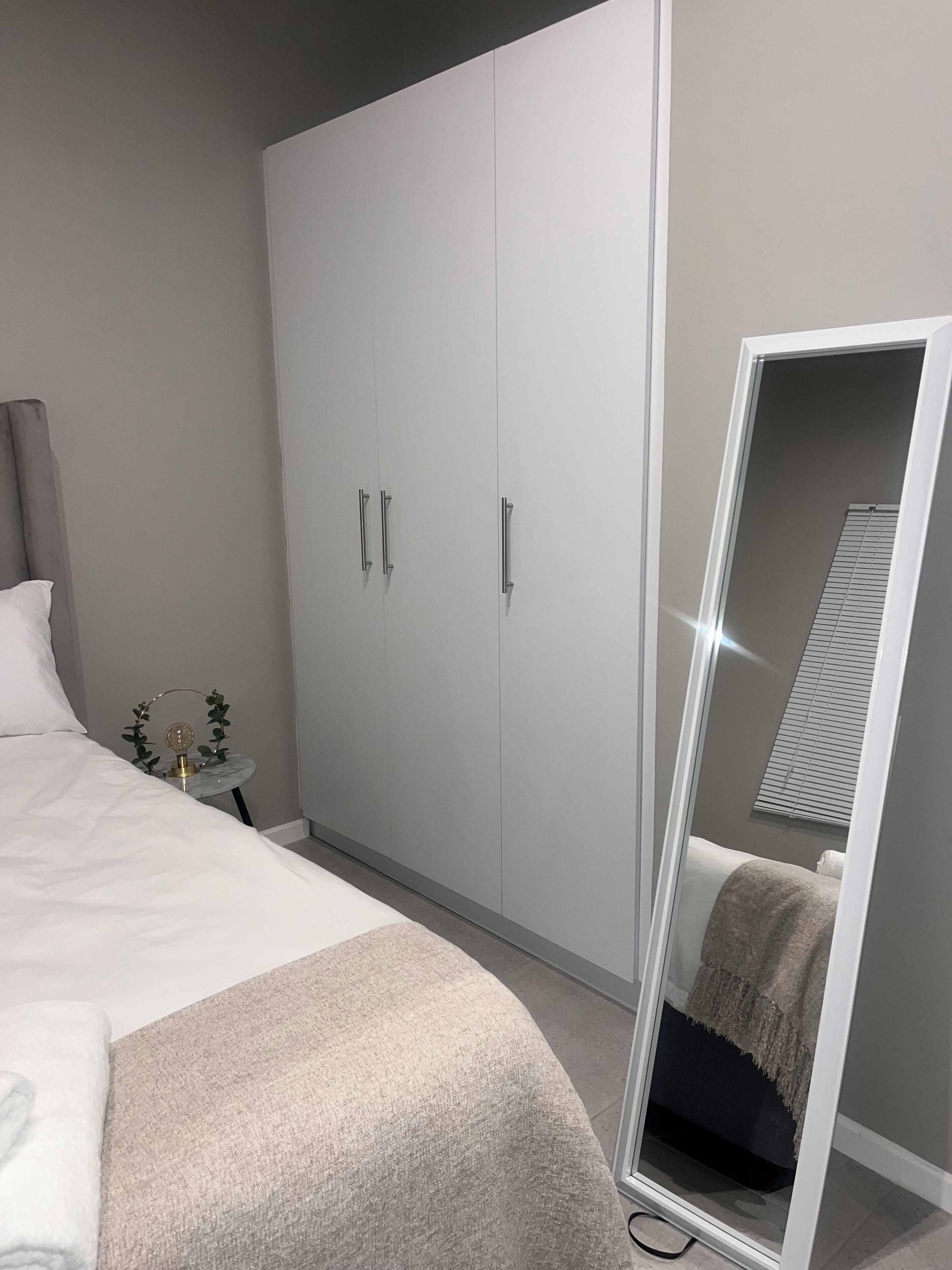 2 多间卧室、熨斗/熨衣板、WiFi、床单