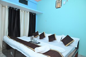Room - Shri Sita Vallabh Padchhaya (Ayodhya)