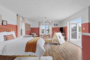 7 habitaciones, escritorio y tabla de planchar con plancha 