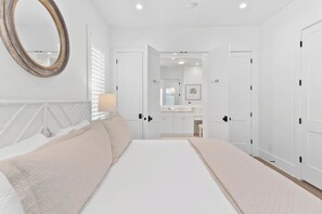 4 bedrooms, desk, travel crib, free WiFi - Grayt Digs by AvantStay | Next to Beach, Oceanview (Santa Rosa Beach)