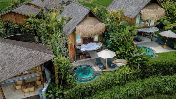 Villa romántica, vistas a la piscina | Diseño del edificio