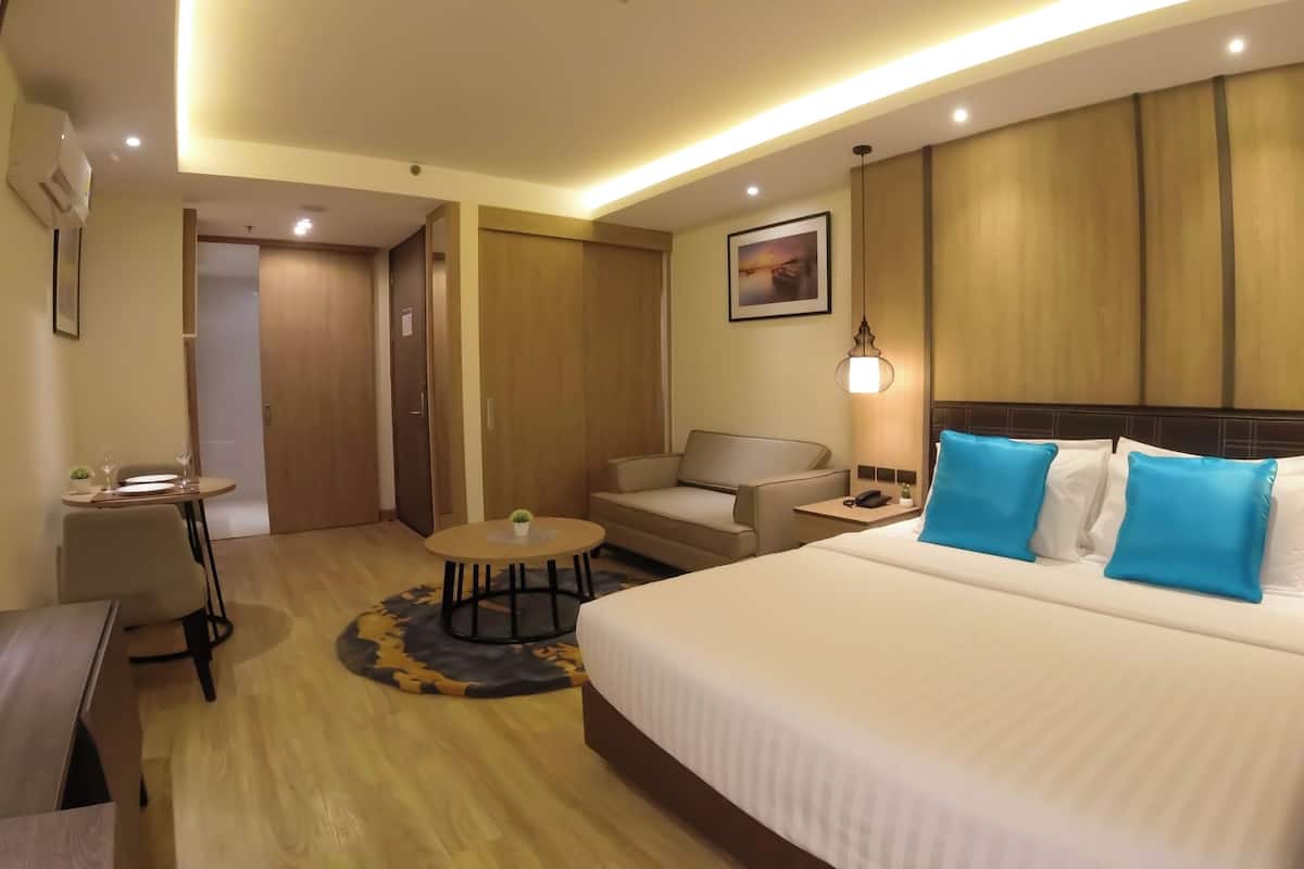 Double Room, 1 Large Single Bed, City View