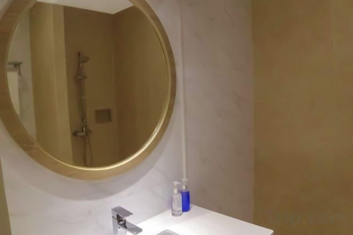 Bathroom | Hair dryer, towels, soap, shampoo