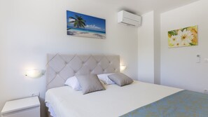 6 bedrooms, iron/ironing board, free WiFi, bed sheets - Villa Ana Labin  by Villas Guide (Labin)