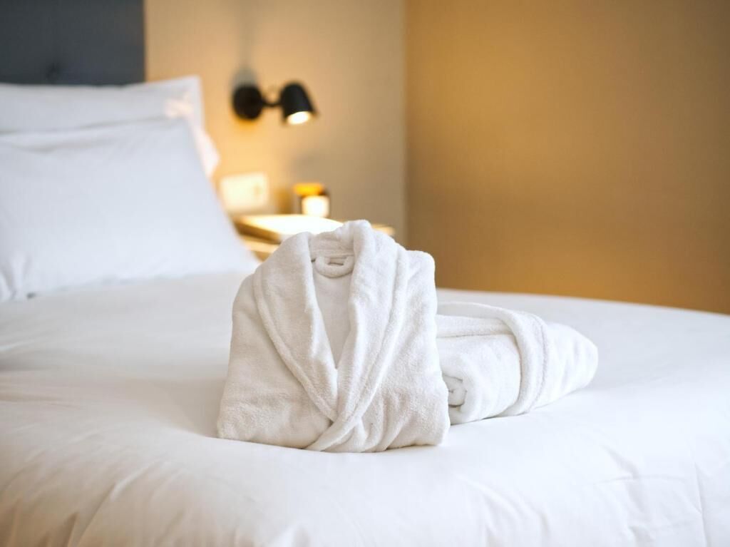 Comfort Single Room, City View