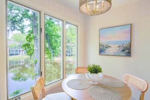 Unclassified image, 4 of 41, button