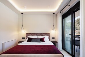 6 habitaciones, tabla de planchar con plancha y cuna de viaje 