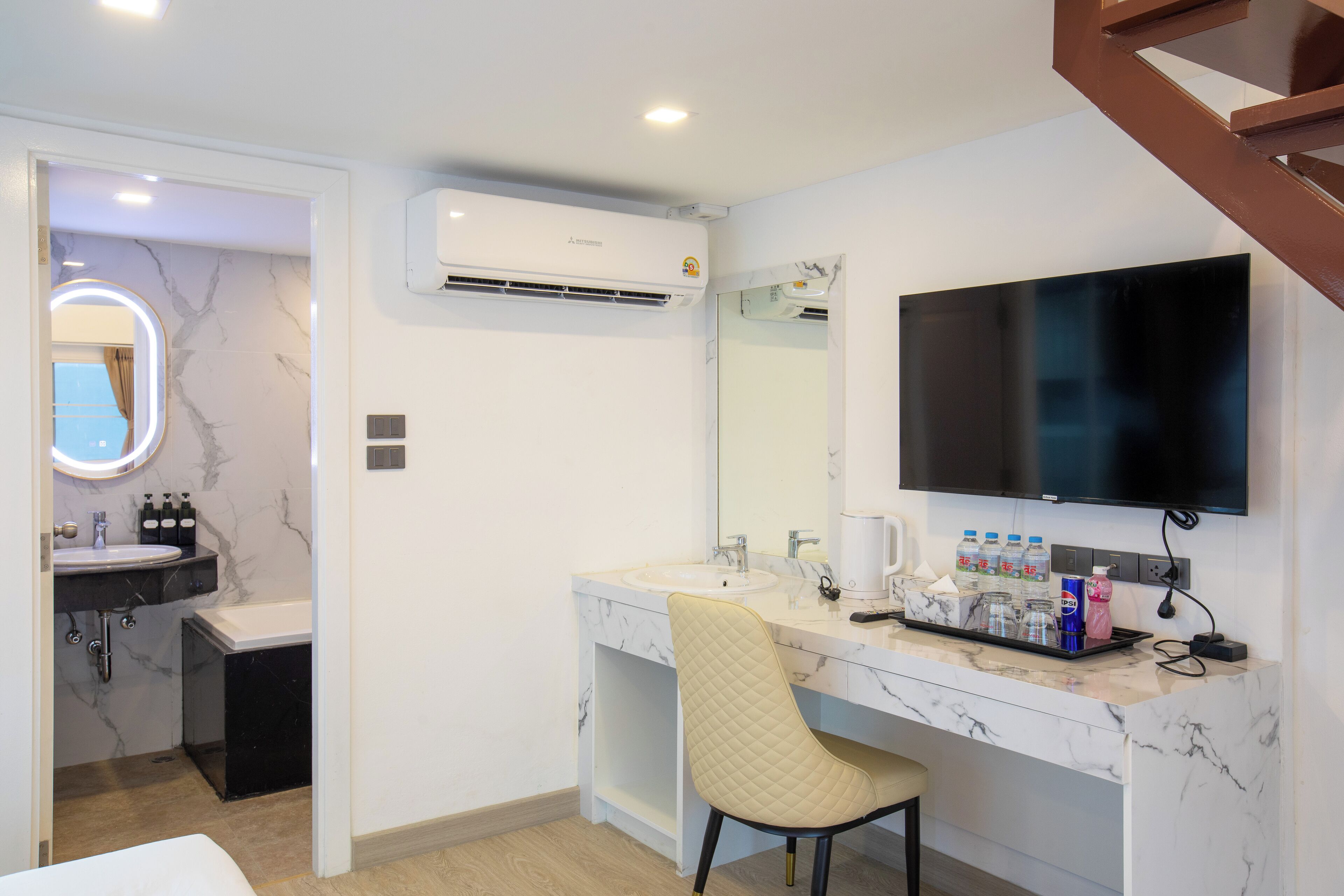 Foto - Airbus Hotel At Phawana Station