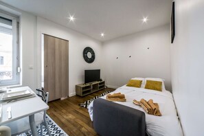 1 Schlafzimmer, Schreibtisch, Bügeleisen/Bügelbrett, WLAN