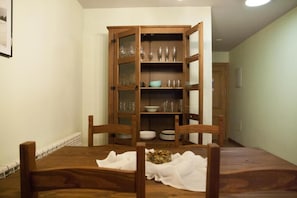 Apartamento, 1 habitación, balcón | Restauración