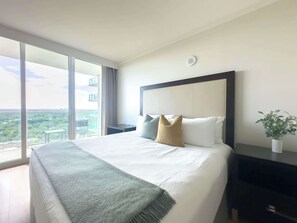 Bügeleisen/Bügelbrett, Reisekinderbett, WLAN, Bettwäsche