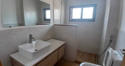 5 minutes from downtown! Quiet and discreet. Dakar High Standing Apartment