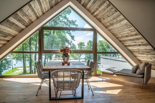 Deluxe Suite A16 with roof terrace and marvellous lake view