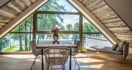 Deluxe Suite A16 with roof terrace and marvellous lake view