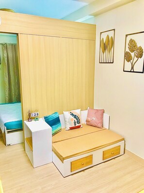 1 bedroom, iron/ironing board, WiFi, bed sheets