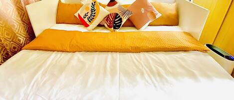 1 bedroom, iron/ironing board, WiFi, bed sheets