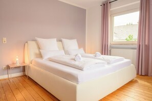 6 chambres, fer et planche à repasser, Wi-Fi, draps fournis