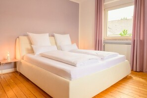 6 Schlafzimmer, Bügeleisen/Bügelbrett, WLAN, Bettwäsche