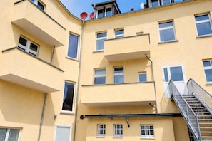 Ngoại thất