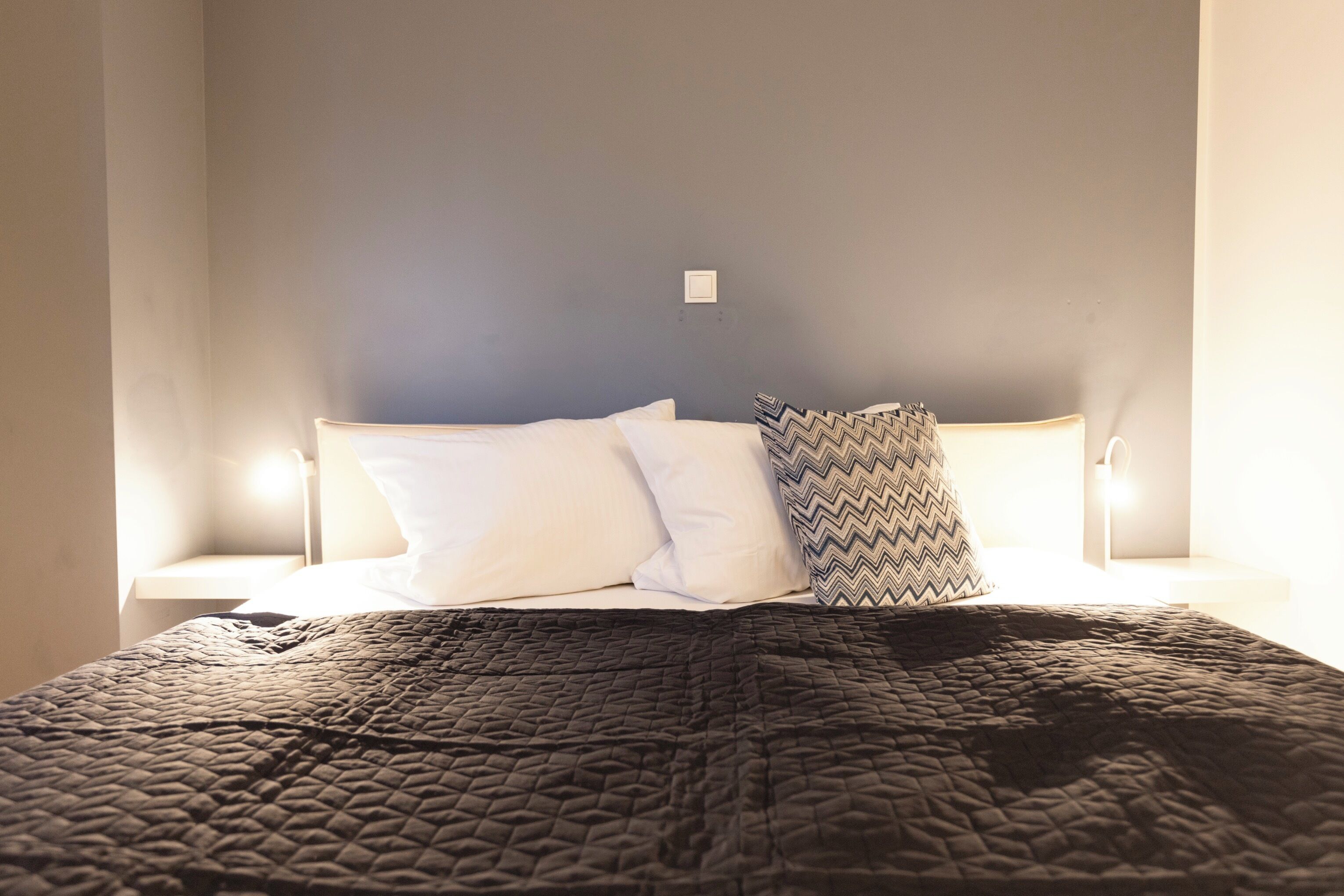 2 室のベッド ルーム、アイロン / アイロン台、旅行用ベビーベッド、WiFi (無料)