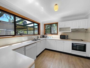 Microwave, dishwasher, coffee/tea maker