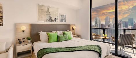 Fer et planche à repasser, lit parapluie, Wi-Fi, draps fournis