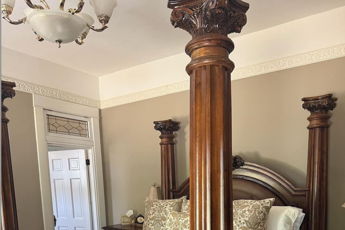 Classic Room | Iron/ironing board, free WiFi, bed sheets