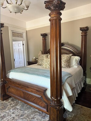 Classic Room | Iron/ironing board, free WiFi, bed sheets