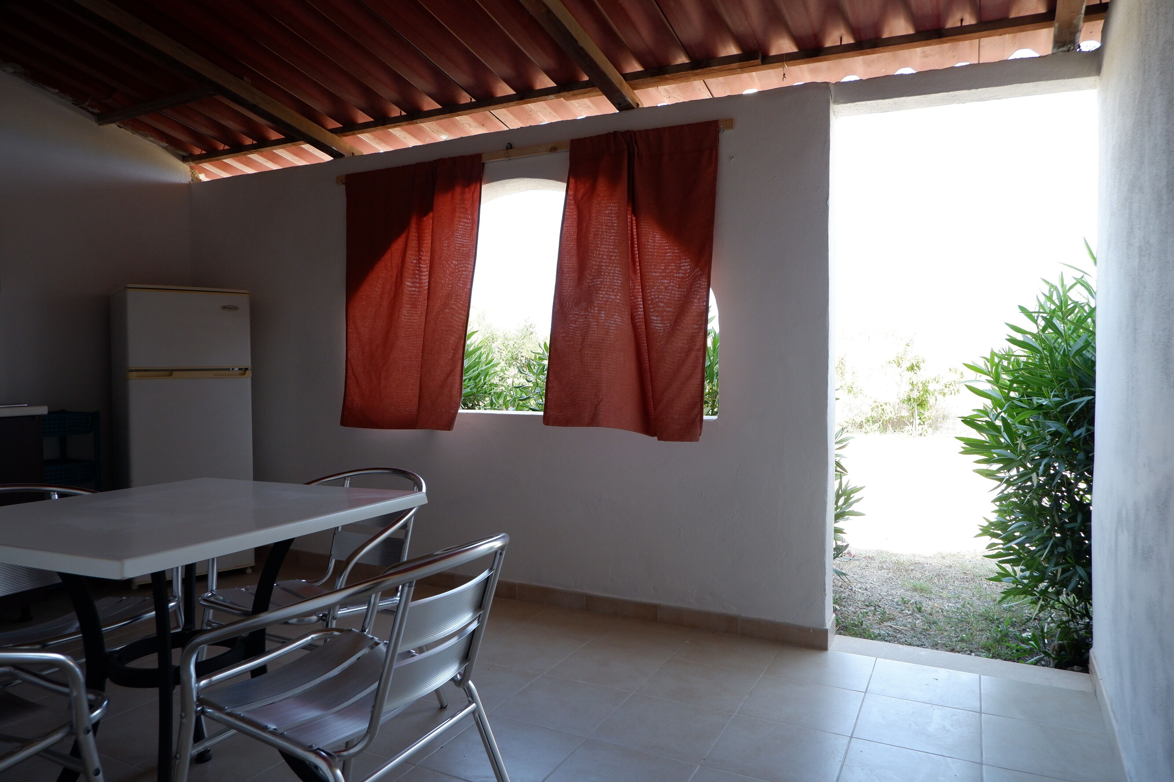 Bungalow Comfort, vista mare | Cucina privata | Frigorifero, piano cottura, seggiolone, pentole/stoviglie/utensili