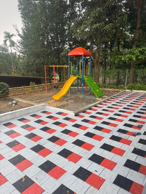 Children’s area - Charming 3-bedroom Entire Villa with WiFi, AC in nice Mananthavady (Mananthavady)