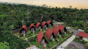Exterior - The Hidden Valley  (Rendang)