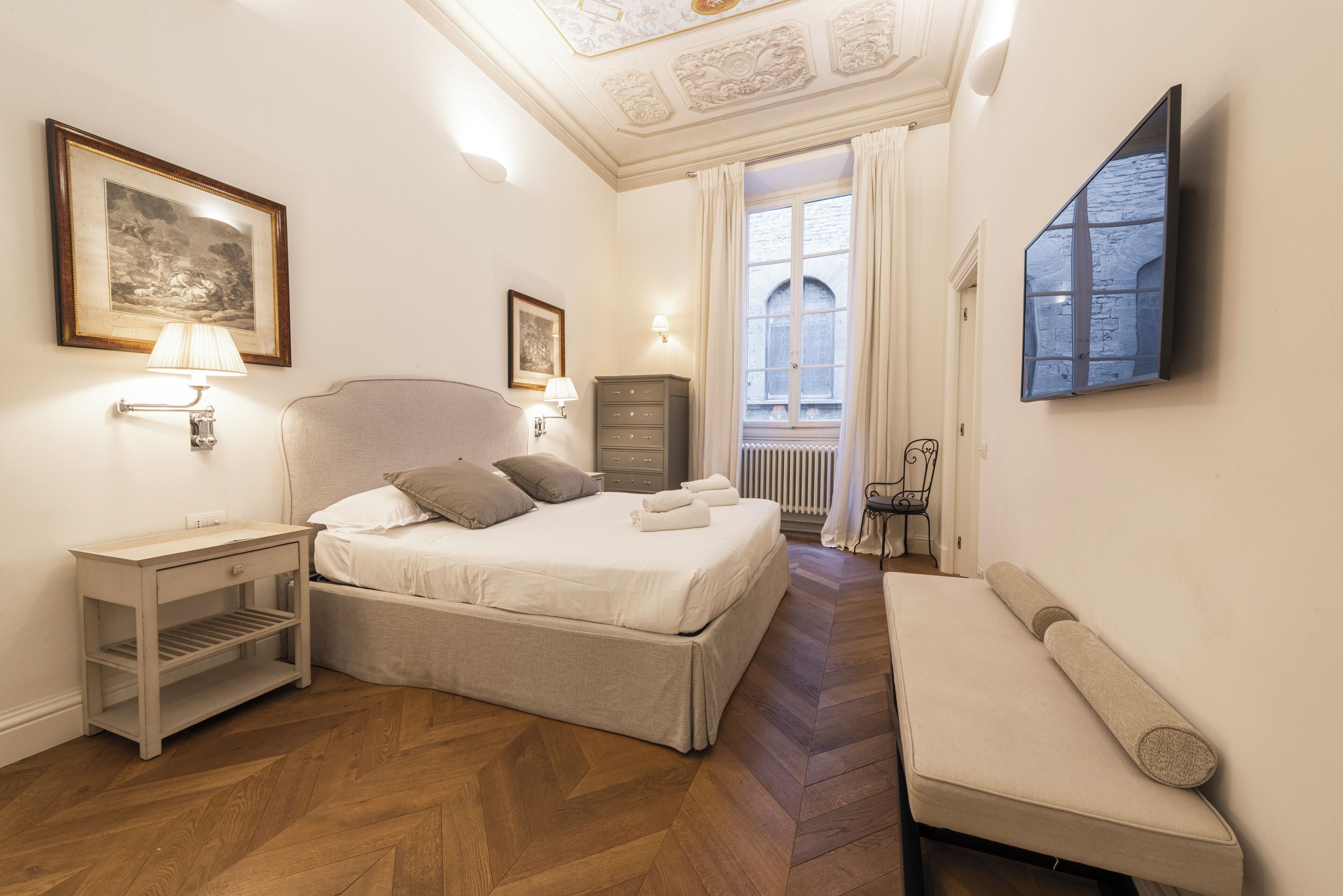 Deluxe Apartment | 2 bedrooms, iron/ironing board, free WiFi