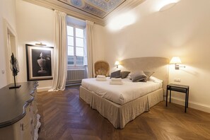 Apartamento luxo | 2 quartos, ferros/tábuas de passar roupa, Wi-Fi de cortesia