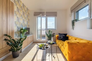 Íróasztal, ingyenes wifi és ágynemű