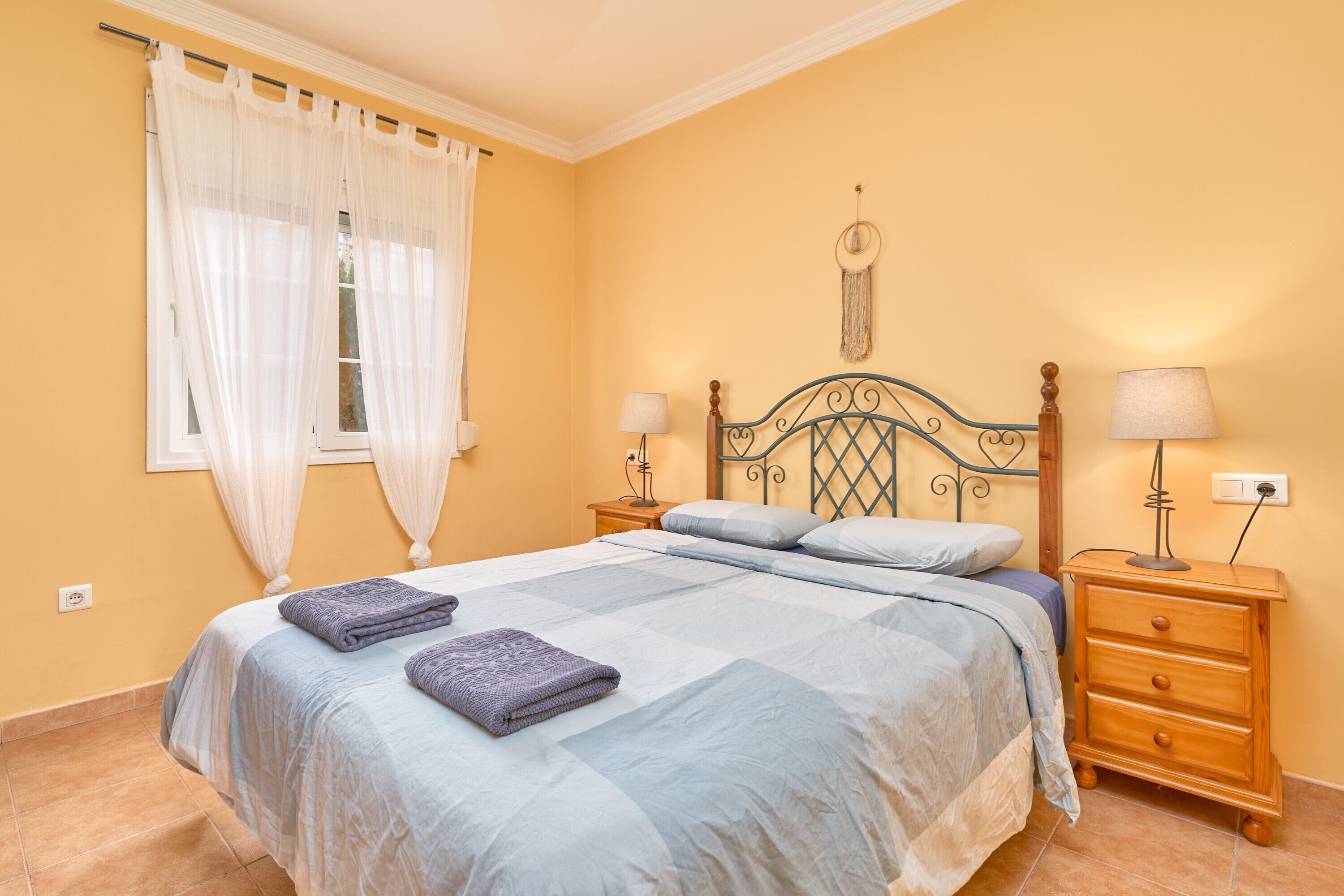 2 bedrooms, iron/ironing board, WiFi (free), bed sheets