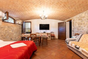 1 Schlafzimmer, Bügeleisen/Bügelbrett, kostenloses WLAN, Bettwäsche