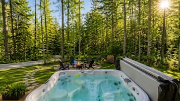 Bain à remous extérieur