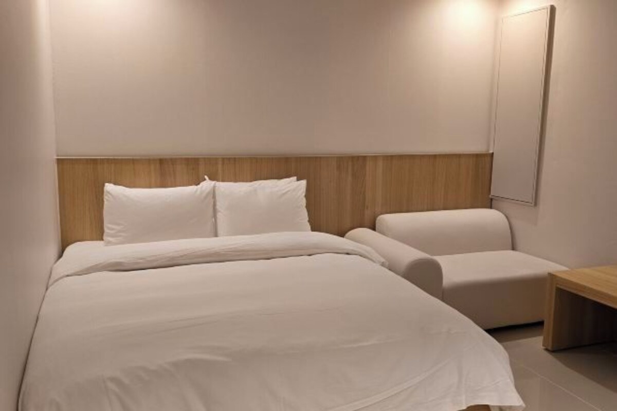 Chambres insonorisées, Wi-Fi gratuit, draps fournis