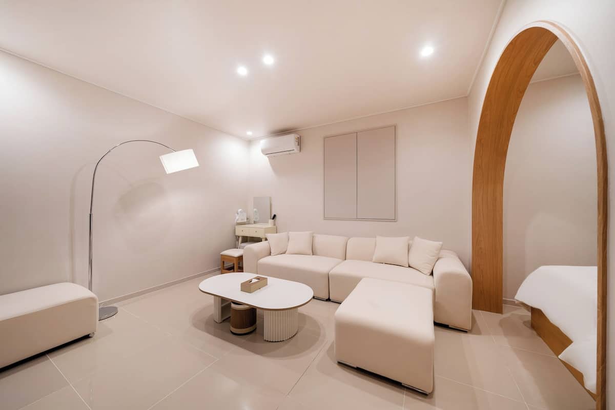509 private | Free WiFi, bed sheets