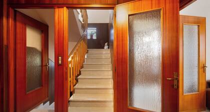 Maison de vacances 'Gianluca' avec vue sur les montagnes, terrasse privée et Wi-Fi